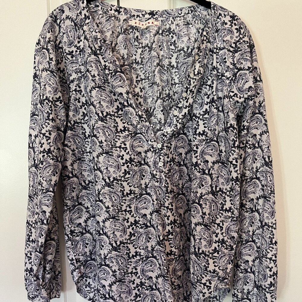 Xirena Cotton Blouse in Blue and White Floral Pattern